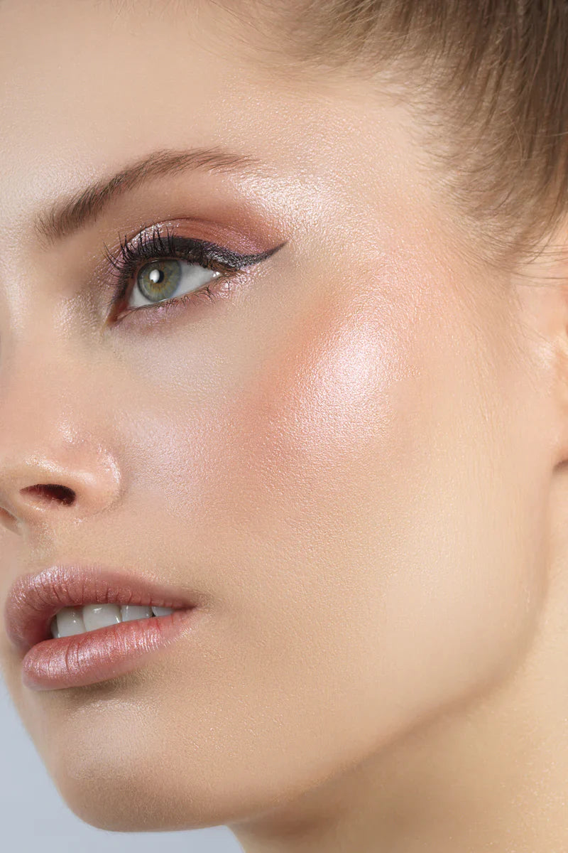 Sibby Cosmetics X Outer Banks Shell Highlighter - Kook Princess