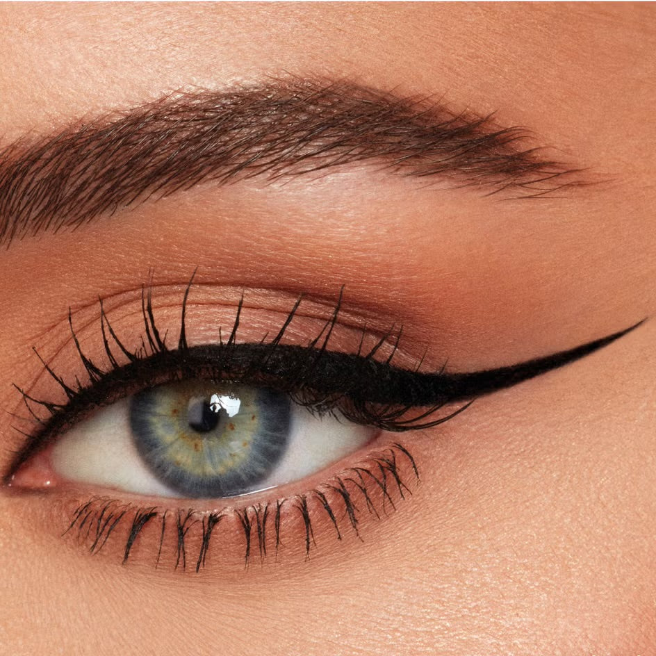 ICONIC London Enrich and Elevate Eyeliner – Schwarz, 2 x 0,4 ml