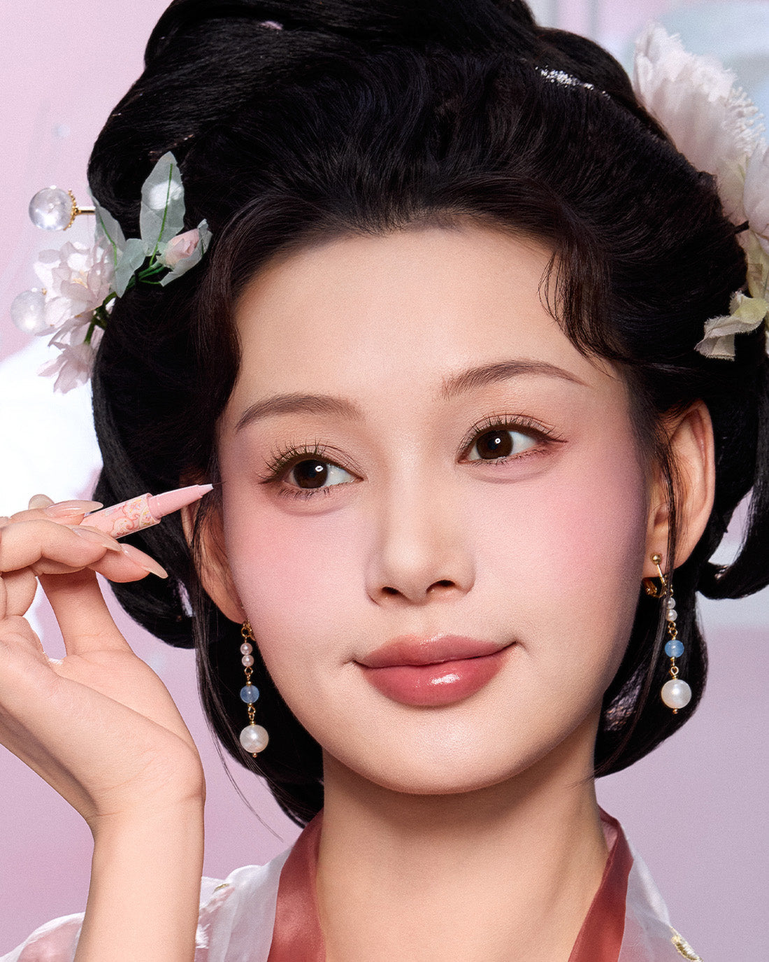 Butterfly Cloud Collar Liquid Eyeliner