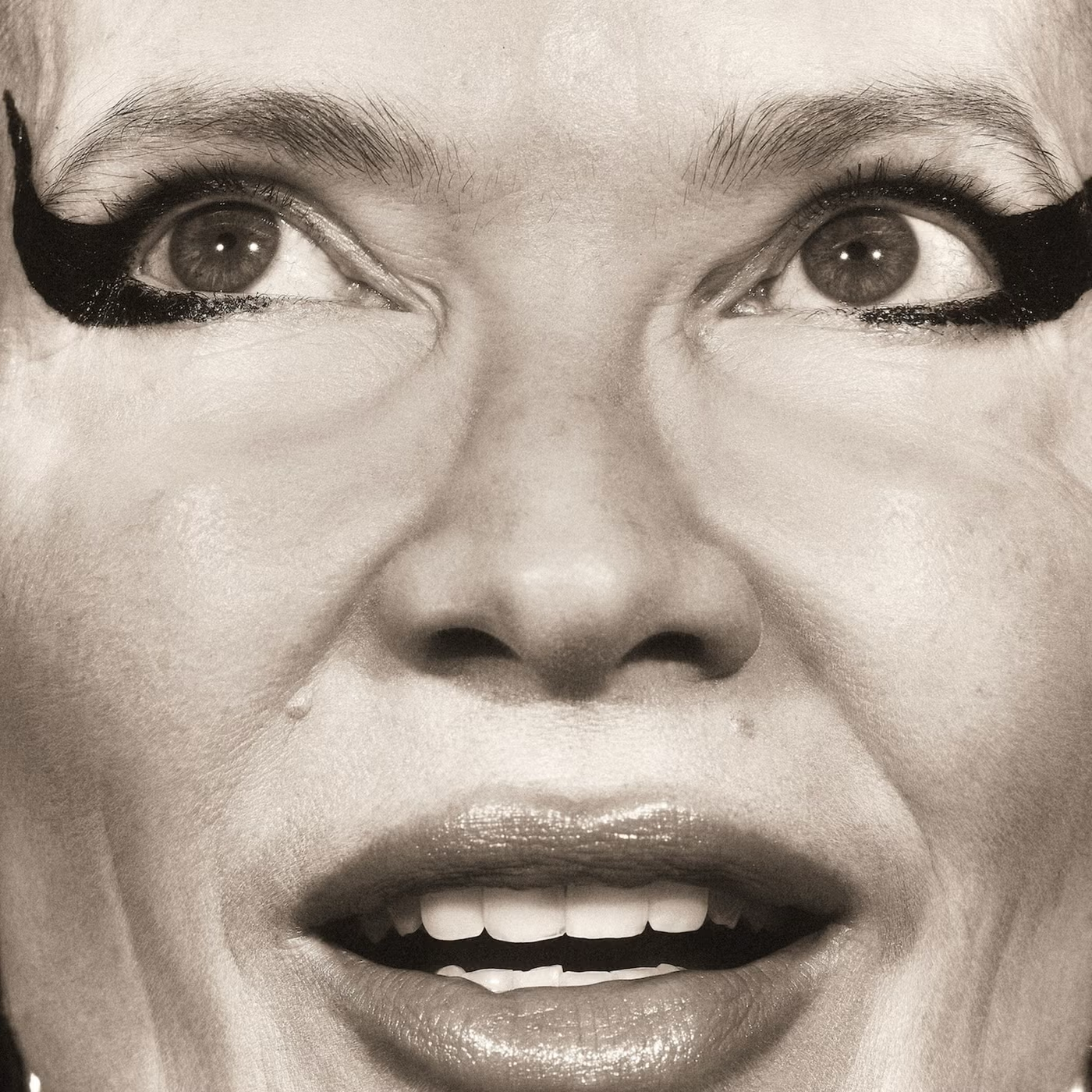 19/99 Beauty Liquid Pen Eyeliner 0.6ml