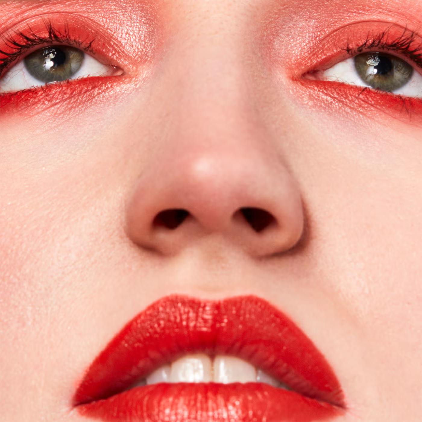 19/99 Beauty Lash Tint Mascara 4g (Various Shades)